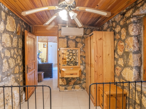  gece  -  Kasım
  | Kalkan Üzümlü'de Çocuk Havuzlu, Deniz Manzaralı 6 Kişilik Villa